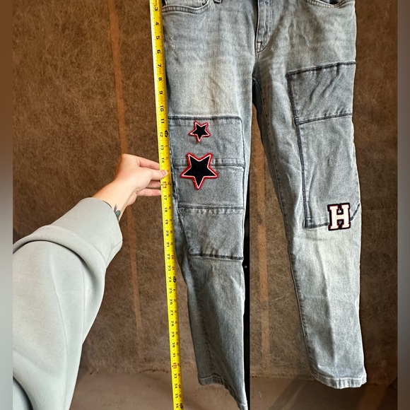 Tommy Hilfiger Patch Boyfriend Cropped Distressed Jeans Sz 2 Stars & H Patches - Picture 5 of 16